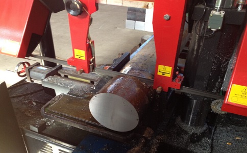 宣恩卧式带锯床加工时出现明显振荡如何排查？